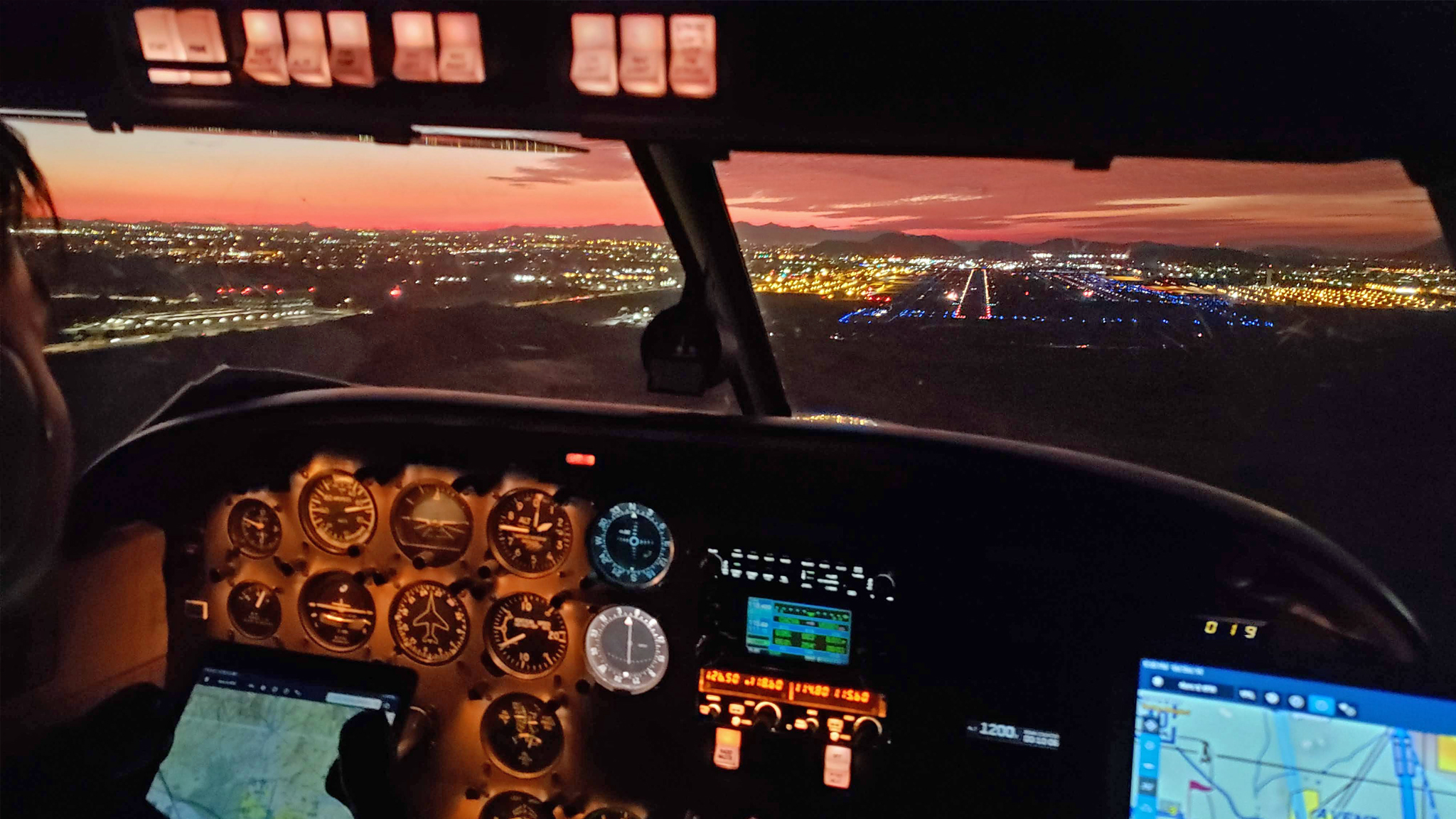 Instruction in an airplane cockpit